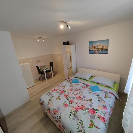 Rooms Neda Izola Eksteriør bilde